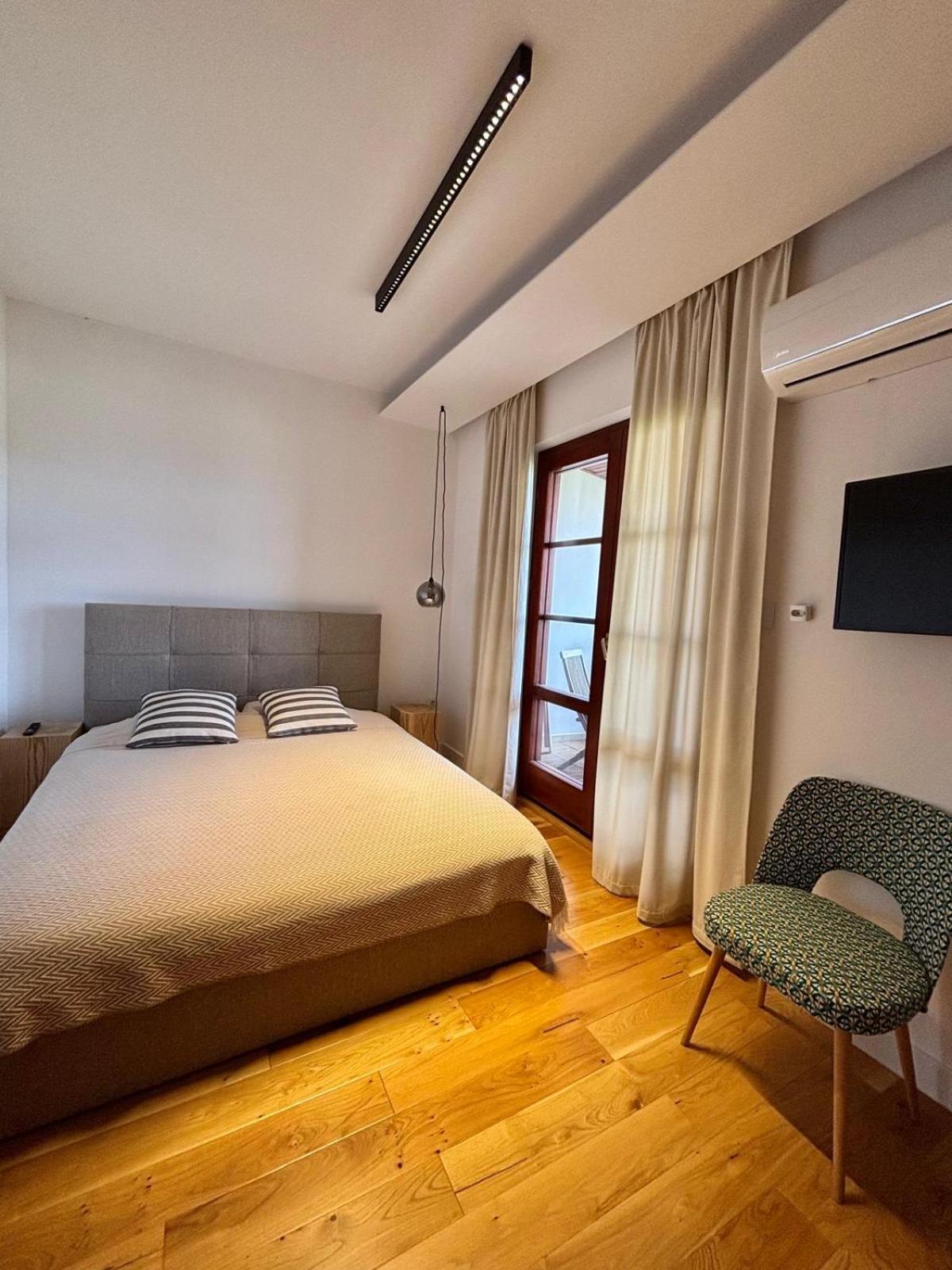 Apartman Zara Komárno Buitenkant foto